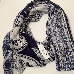 Blue and White Patterned Scarf